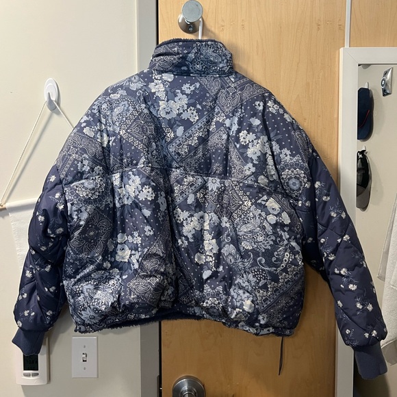 reversible floral and fuzzy jacket - Picture 4 of 4